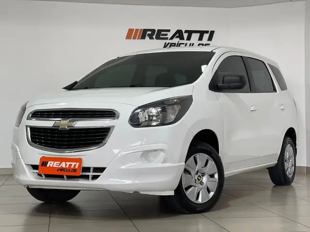 Carro Chevrolet Spin 2016 Activ 1.8 (Flex)