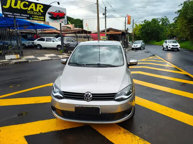 Carro Volkswagen Fox 2014 1.6 VHT (Flex)