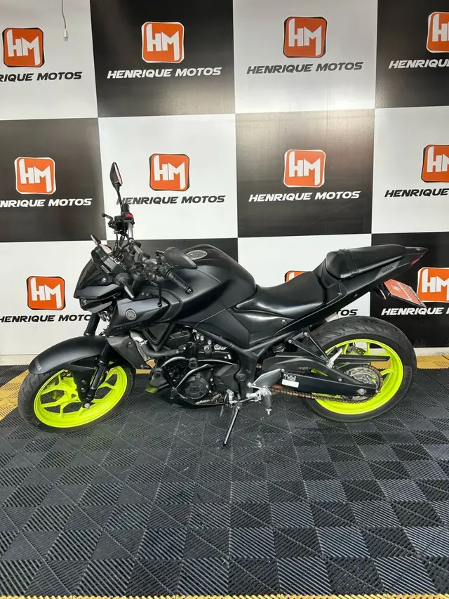 Moto Yamaha MT-03 2023 ABS