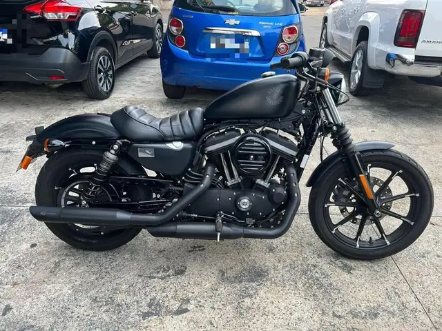 Carro Harley-Davidson Xl 883 2020 N IRON
