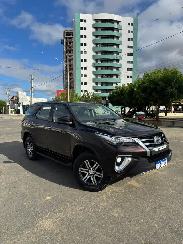 Carro Toyota SW4 2019 2.7 SRV 7L 4x2 (Aut) (Flex)