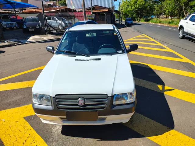 Carro Fiat Uno Mille 2012 Fire Economy 1.0 (Flex) 2p