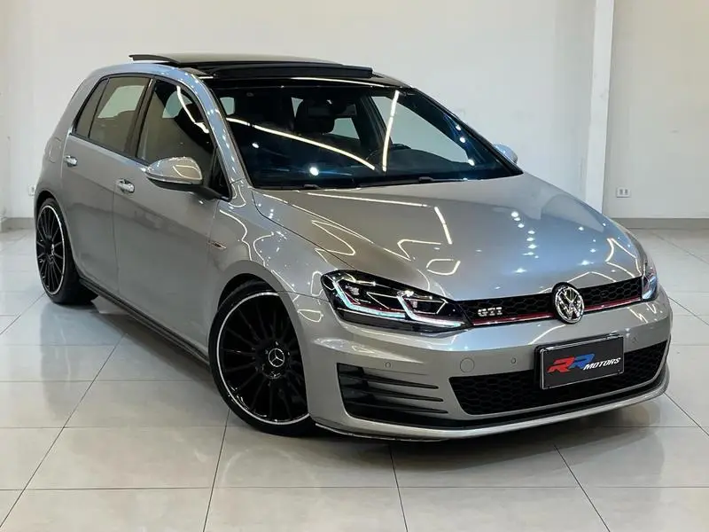 Volkswagen Golf GTI 2.0 TSi DSG