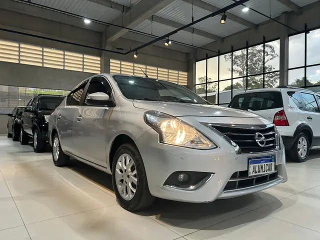 Carro Nissan Versa 2019 1.6 16V SV FlexStart CVT (Flex)