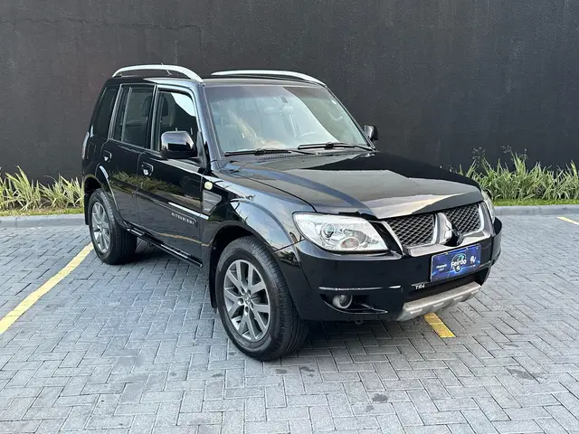 Carro Mitsubishi Pajero TR4 2013 2.0 16V 4x2 (Flex)
