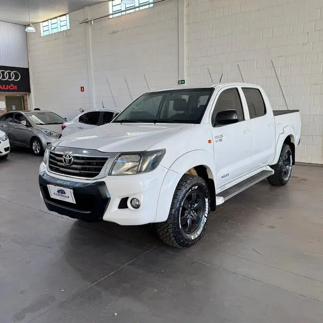 Carro Toyota Hilux Cabine Dupla 2015 Hilux 2.7 SRV CD 4x2 (Flex) (Aut)