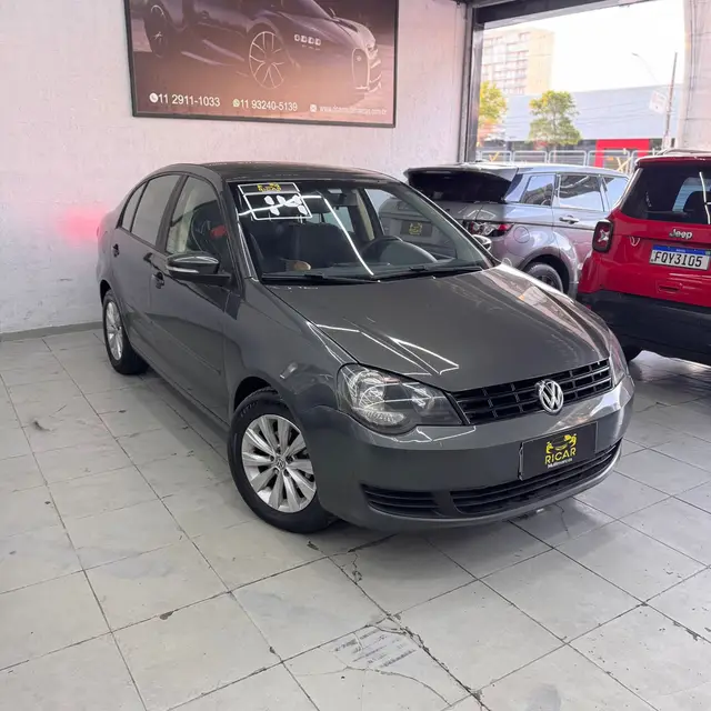 Carro Volkswagen Polo Sedan 2014 1.6 8V (Flex)