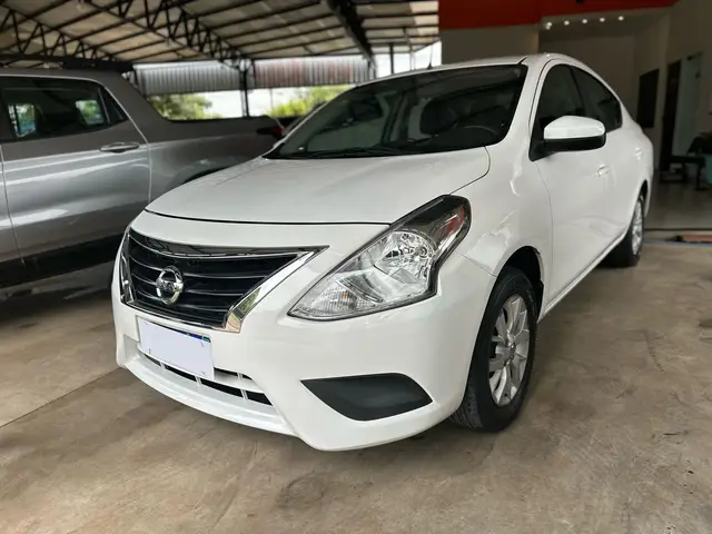 Carro Nissan Versa 2018 1.6 16V SV FlexStart CVT (Flex)