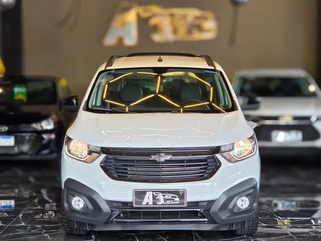 Carro Chevrolet Spin 2023 Activ7 1.8 (Aut.)