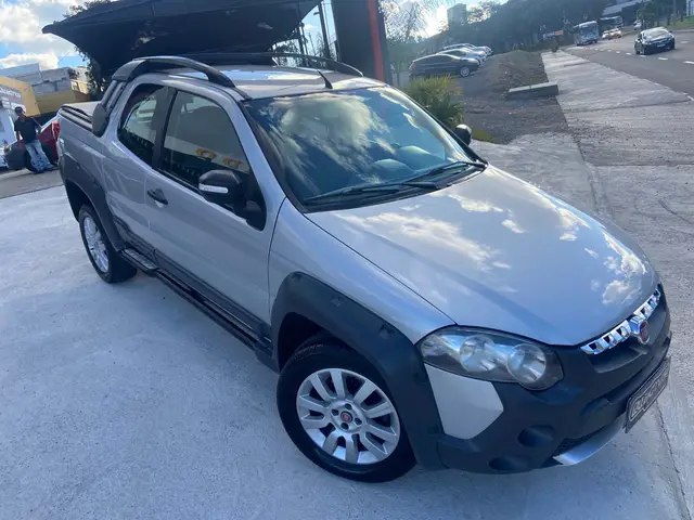 Carro Fiat Strada 2016 Adventure 1.8 16V (Flex) (Cabine Dupla)
