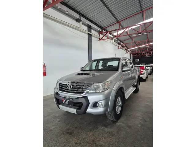 Carro Toyota Hilux Cabine Dupla 2015 Hilux 3.0 TDI 4x4 CD SR (Aut)
