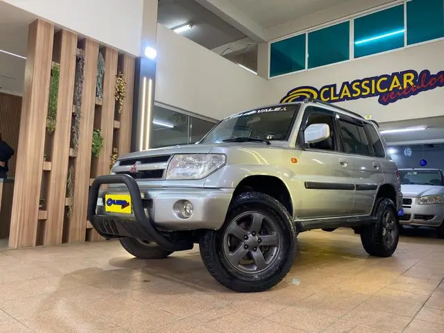 Carro Mitsubishi Pajero 1999 Io 4x4 1.8 16V