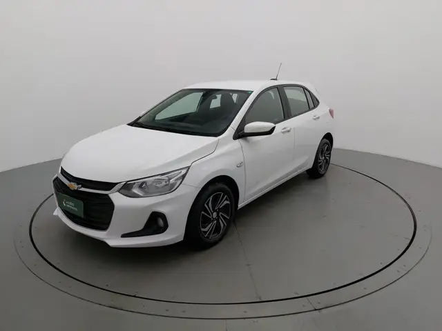 Carro Chevrolet Onix Plus 2024 LT 1.0