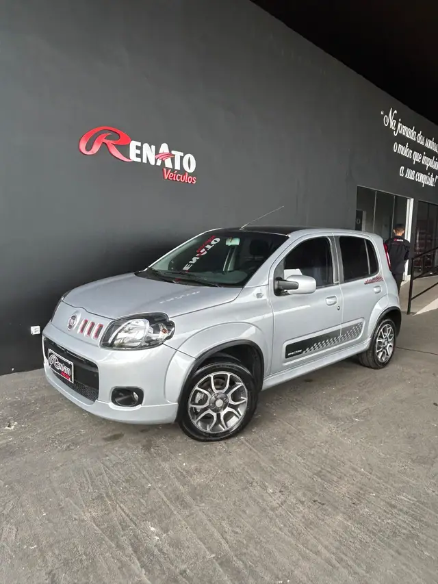 Carro Fiat Uno 2013 Sporting 1.4 8V (Flex) 4p