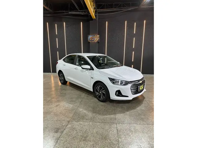 Carro Chevrolet Onix Plus 2024 LT 1.0
