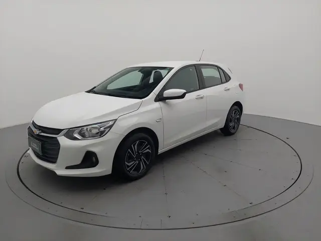 Carro Chevrolet Onix Plus 2024 LT 1.0
