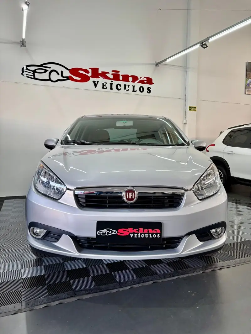 Fiat Grand Siena ESSENCE ITALIA 1.6 Flex 16V