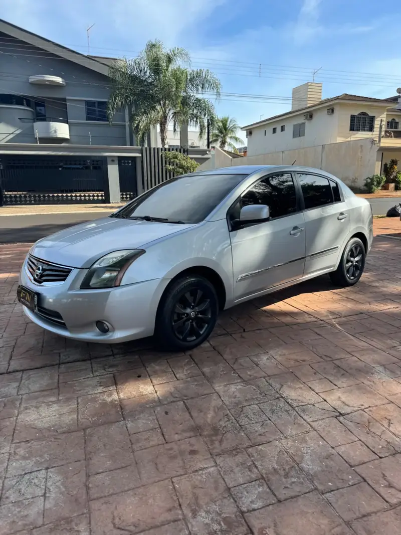 Nissan Sentra 2.0 16V CVT (flex)