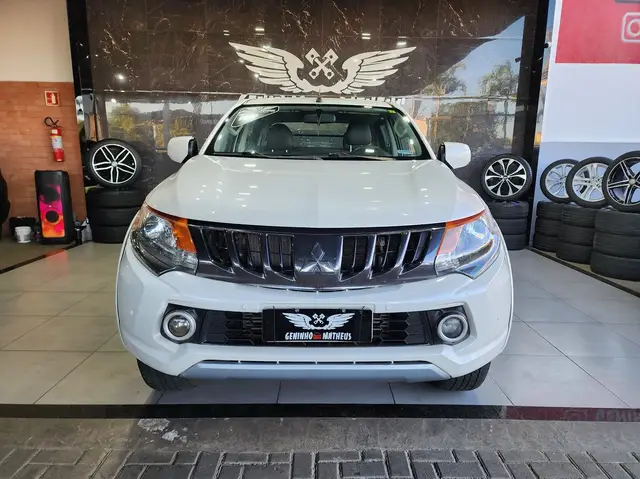 Carro Mitsubishi L200 Triton Sport 2019 Sport 2.4 GLS 4WD (Aut)