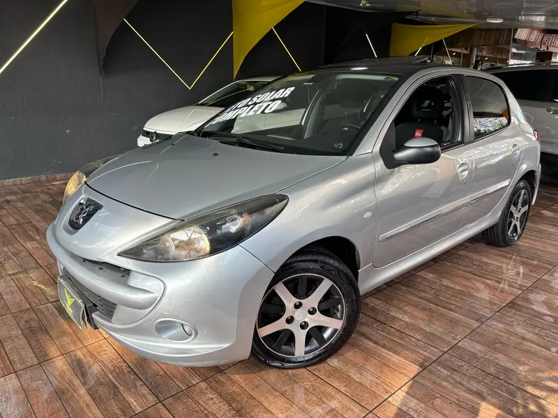 Peugeot 207 Hatch Quicksilver 1.6 (flex)