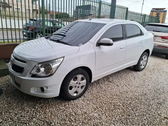 Carro Chevrolet Cobalt 2014 LT 1.4 8V (Flex)