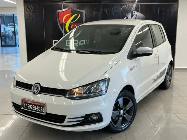 Carro Volkswagen Fox 2016 1.6 MSI Rock in Rio (Flex)