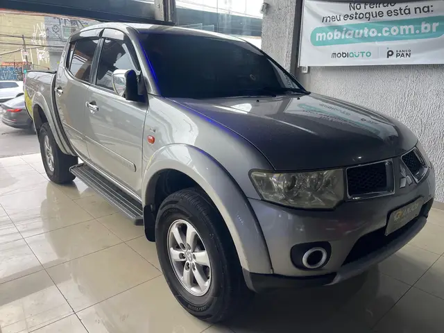 Carro Mitsubishi L200 Triton Sport 2013 3.2 DI-D 4x4 (Aut)