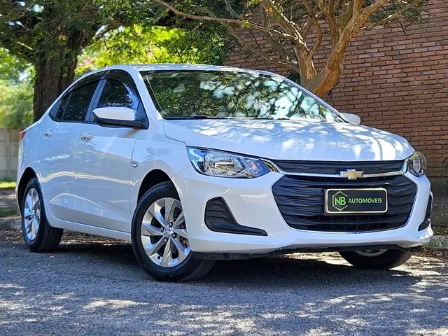 Carro Chevrolet Onix Plus 2023 LT 1.0