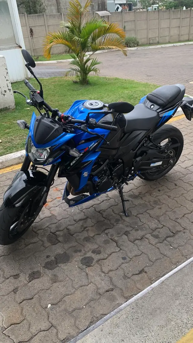 Carro Suzuki GSX-S 750 2019 750