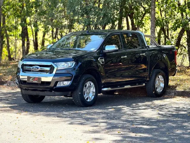 Carro Ford Ranger Cabine Dupla 2017 Ranger 2.2 TD XLS CD 4x4 (Aut)