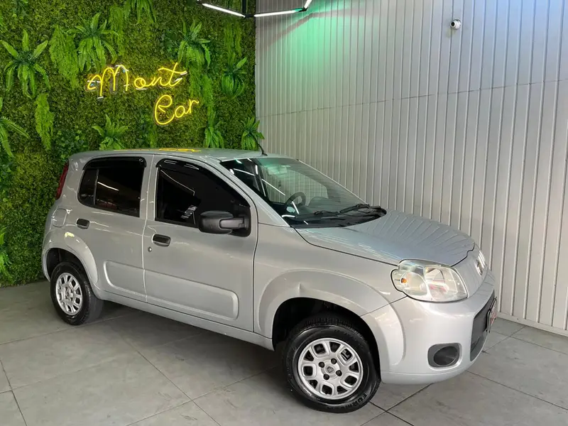 Fiat Uno Vivace Celeb. 1.0 8V (Flex) 4p