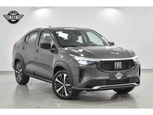Carro Fiat Fastback 2025 Audace T200 Hybrid
