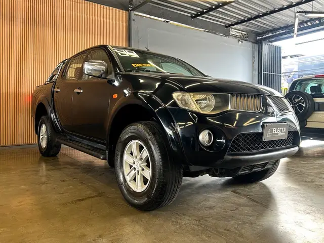 Carro Mitsubishi L200 Triton Sport 2009 L 200 Triton HPE 4x4 3.2 (cab. dupla)