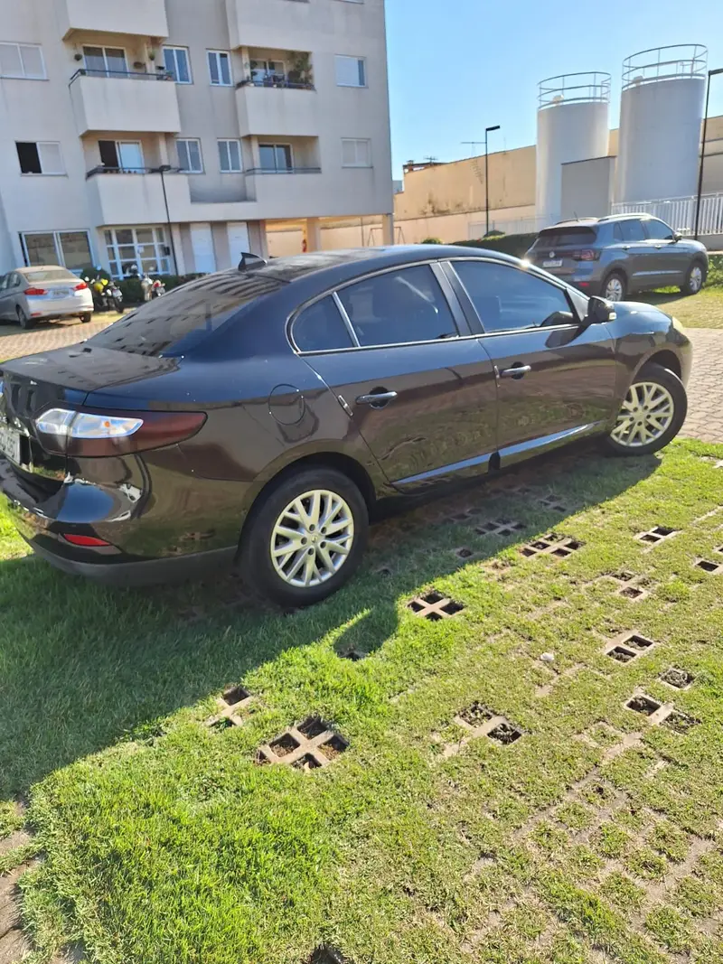 Renault Fluence 2.0 16V Dynamique Plus X-Tronic (Flex)