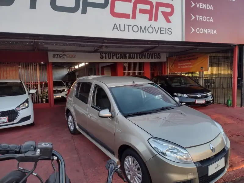 Renault Sandero Privilège 1.6 8V Hi-Torque (flex)