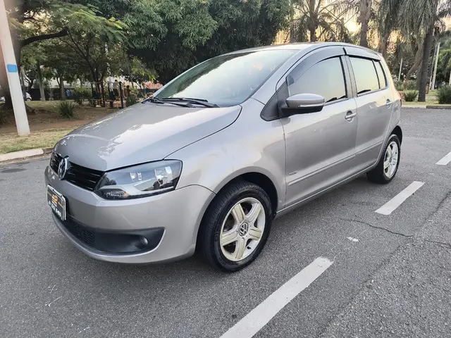 Carro Volkswagen Fox 2013 1.6 VHT (Flex)
