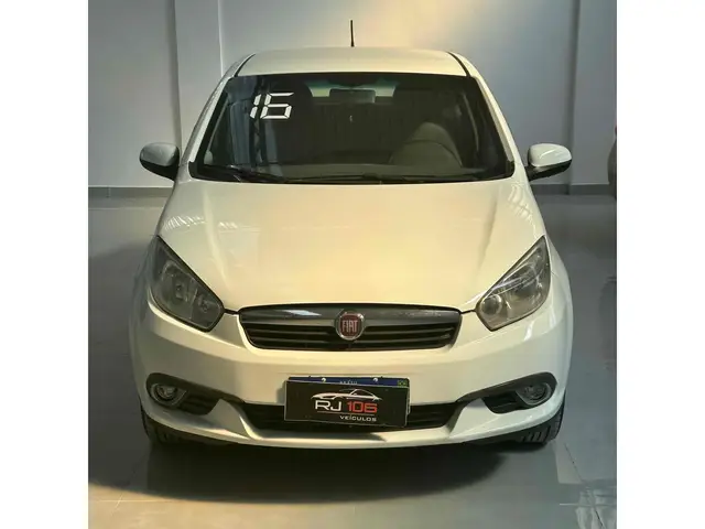 Carro Fiat Grand Siena 2016 Essence 1.6 16V (Flex)