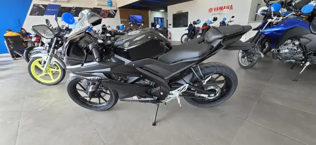 Carro Yamaha YZF R15 2025 ABS