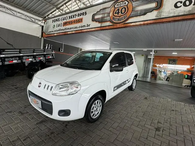 Carro Fiat Uno 2015 Attractive 1.0 8V (Flex) 4p