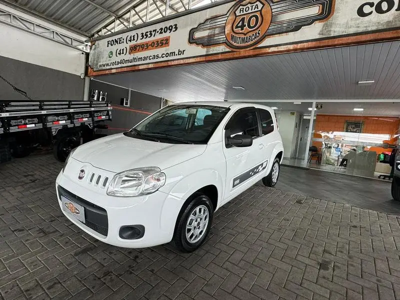 Fiat Uno Attractive 1.0 8V (Flex) 4p