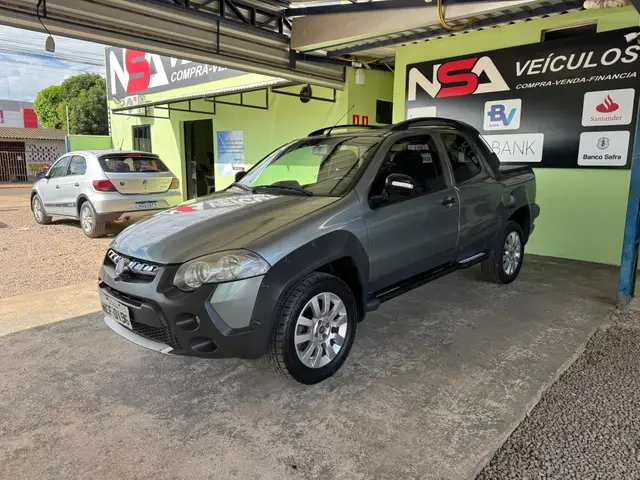 Carro Fiat Strada 2013 Adventure 1.8 16V (Flex) (Cabine Dupla)