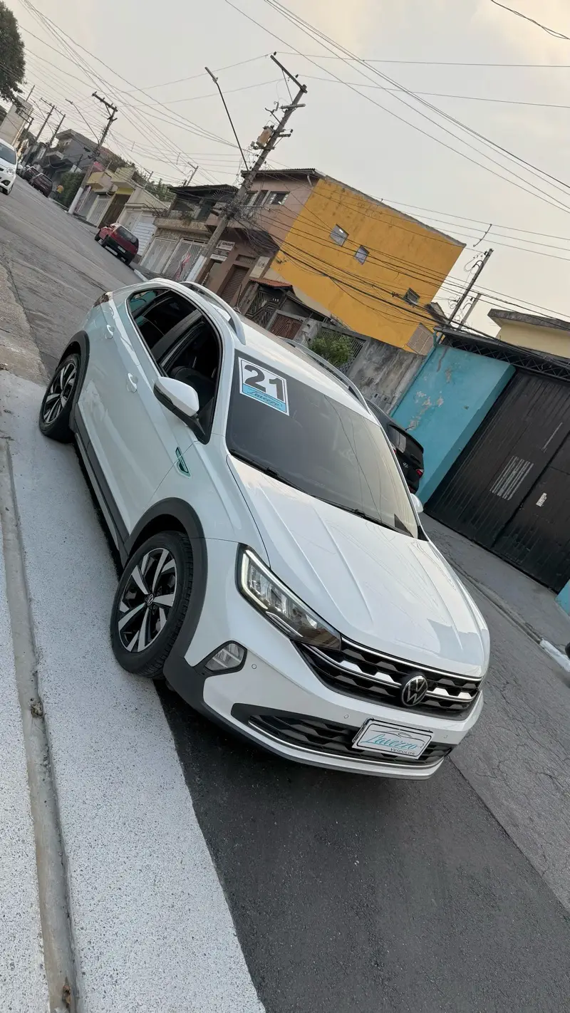 Volkswagen Nivus Highline 1.0 Turbo (Aut.)