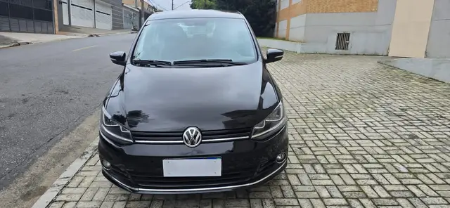 Carro Volkswagen Fox 2015 Highline 1.6 16v MSI (Flex)