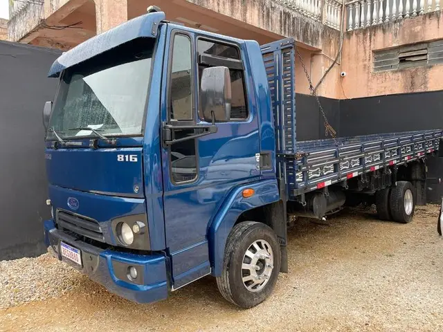 Carro Ford Cargo 816 2015 816