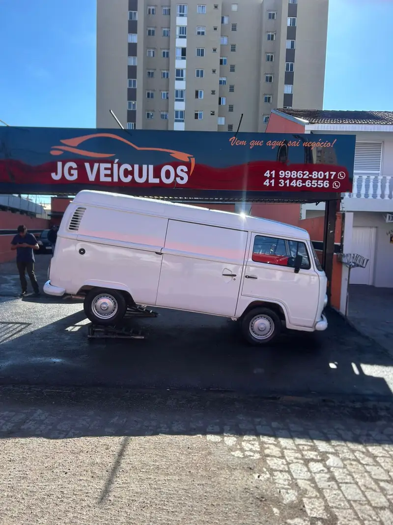 Volkswagen Kombi Furgão Kombi Furgao 1.4 (Flex)