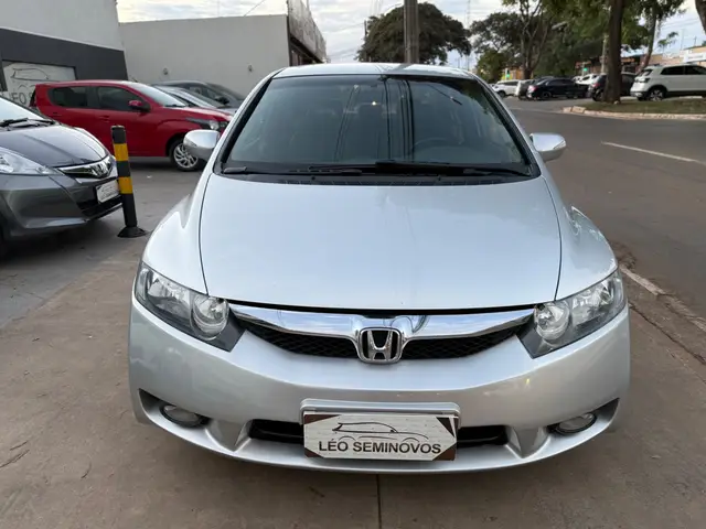 Carro Honda Civic 2011 New  LXL 1.8 i-VTEC (Couro) (Flex)