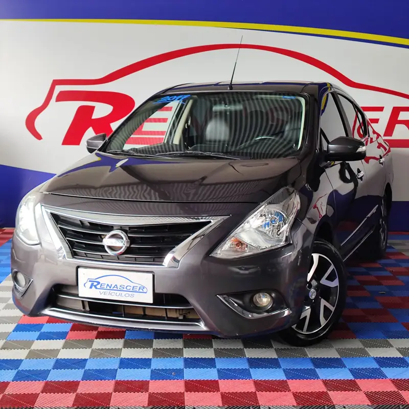 Nissan Versa 1.6 16V Unique CVT (Flex)