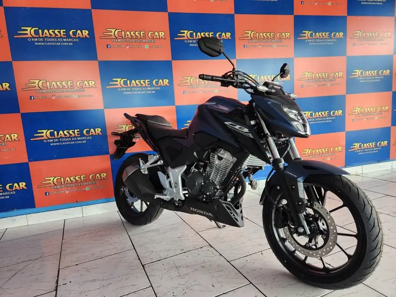 Honda CB 300F Twister (ABS)