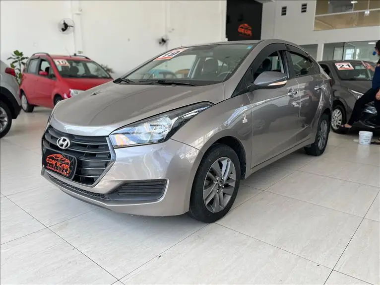 Hyundai HB20S 1.6 Copa do Mundo (Aut) (Flex)