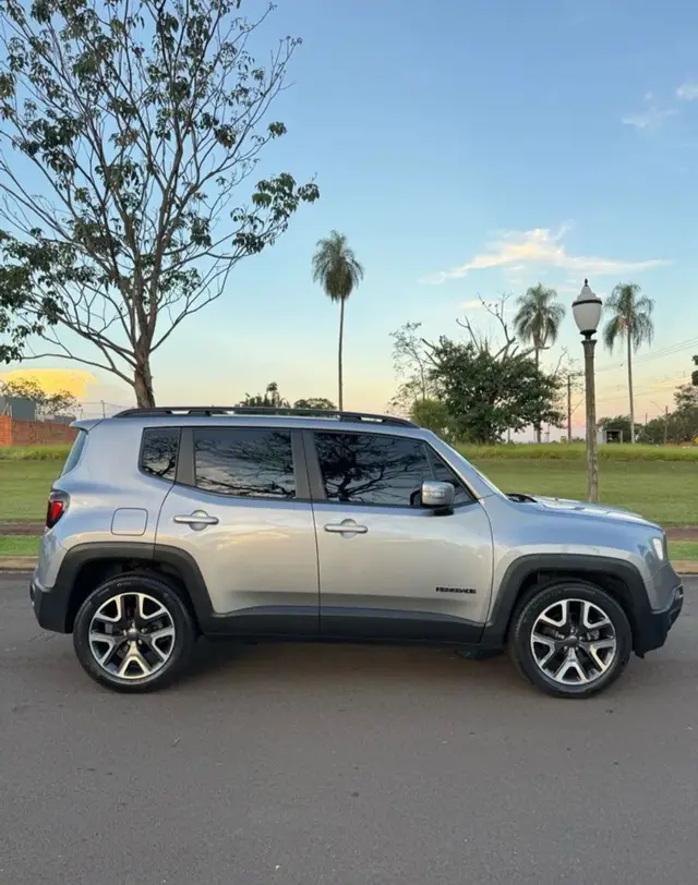 Carro Jeep Renegade 2021 Longitude 1.8 4x2 (Aut) (Flex)